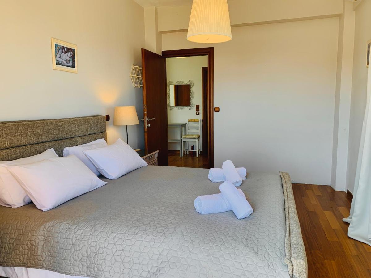 Villa Kalli - Porto Ennia Vromopousi Bagian luar foto