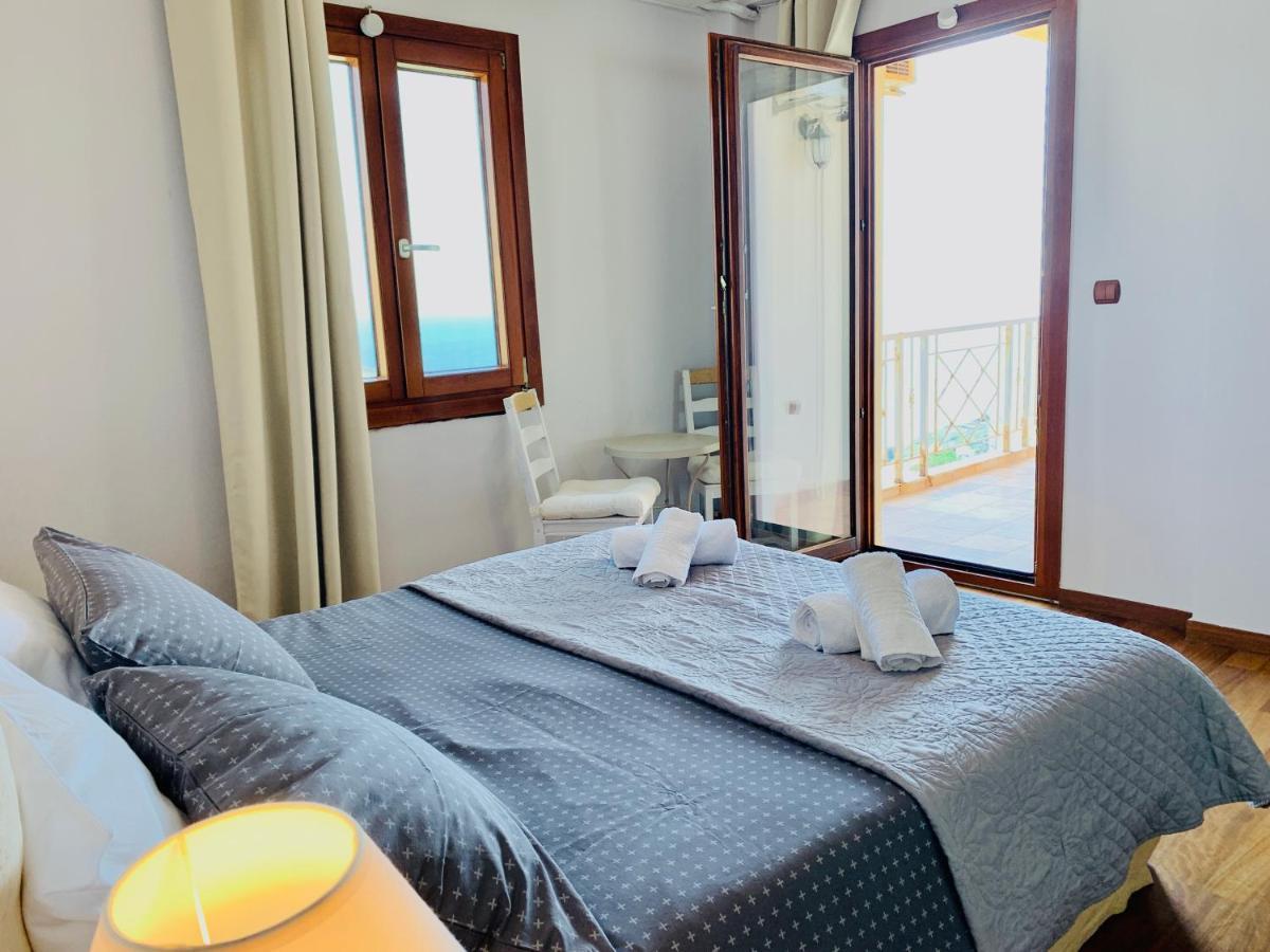 Villa Kalli - Porto Ennia Vromopousi Bagian luar foto