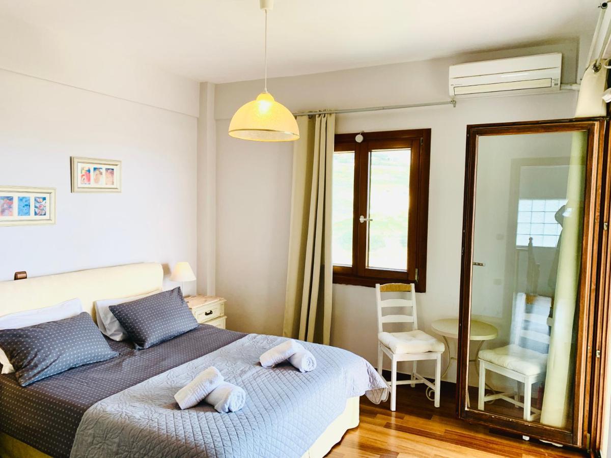 Villa Kalli - Porto Ennia Vromopousi Bagian luar foto