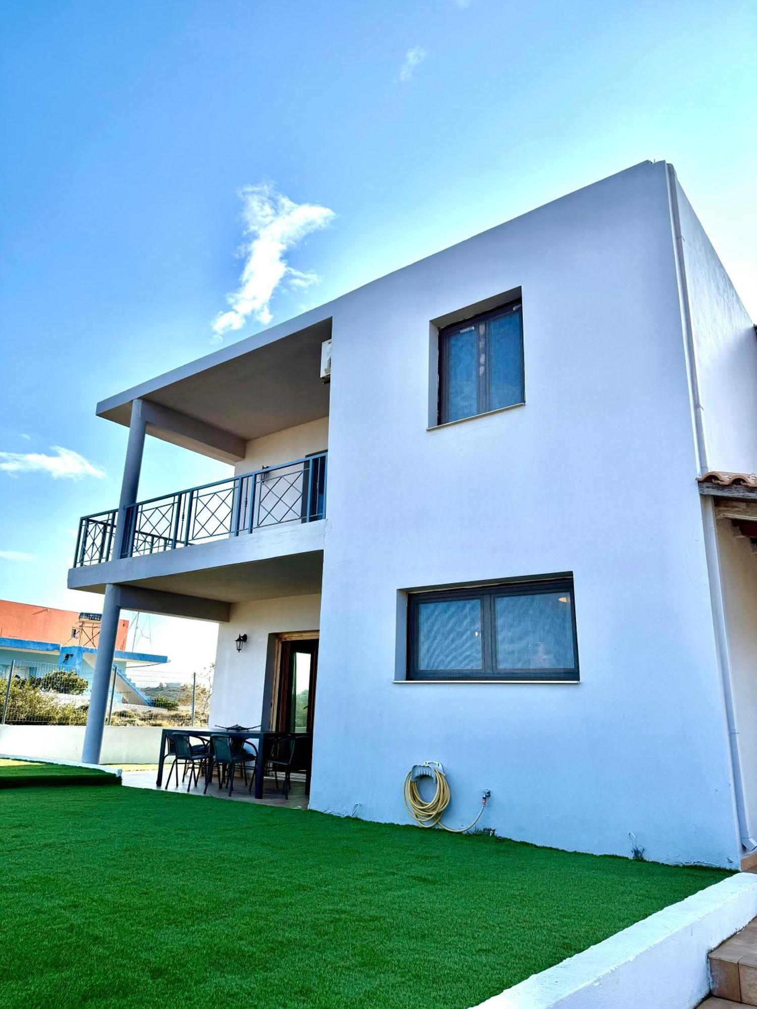 Villa Kalli - Porto Ennia Vromopousi Bagian luar foto